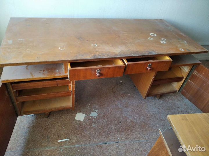 Антикварный партийный стол