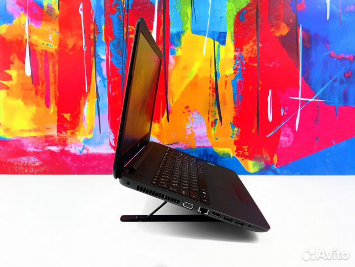 Офисный ноутбук HP i3 8Gb SSD