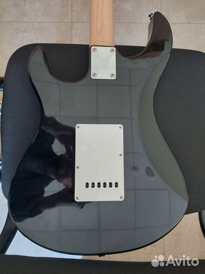 Электрогитара Yamaha Pacifica 012 BL