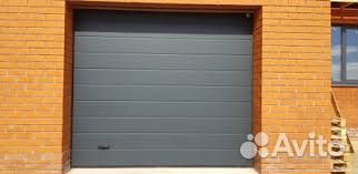 Секционные ворота