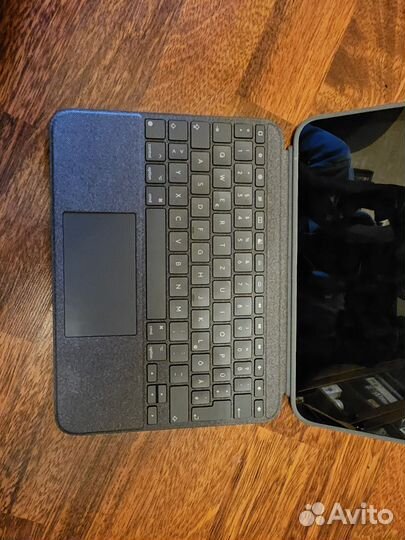 Logitech combo touch iPad air 5