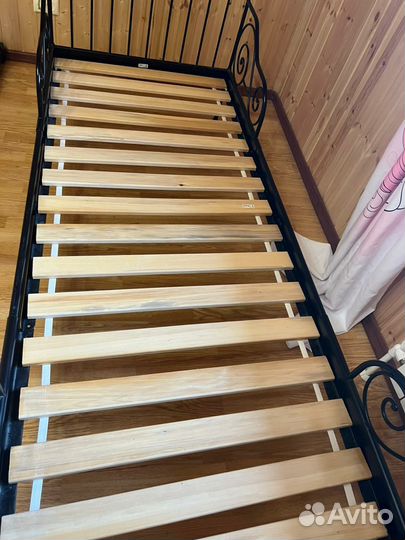 Детская кровать IKEA с матрасом