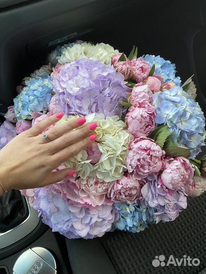 Цветы и букеты с доставкой