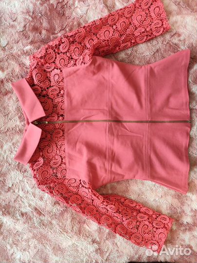 Костюм женский