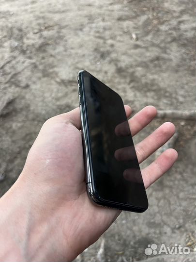 iPhone X, 256 ГБ