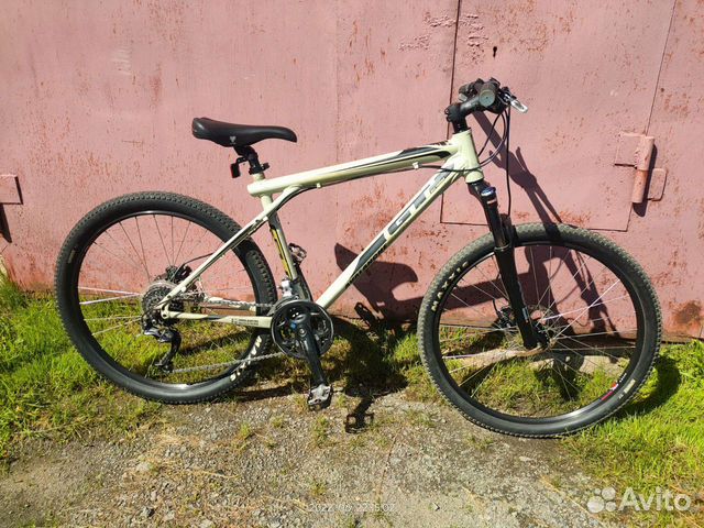 GT Avalanche 2.0 disk elite 26 M