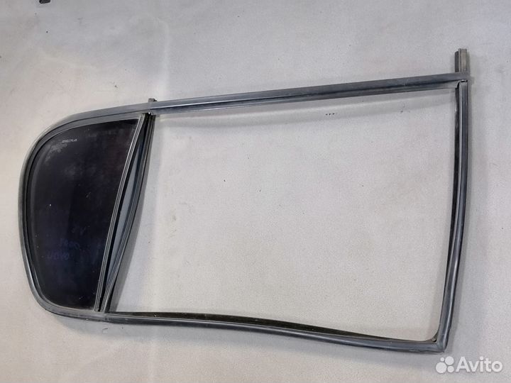 Стекло двери задней левой (форточка) для VW Polo 1