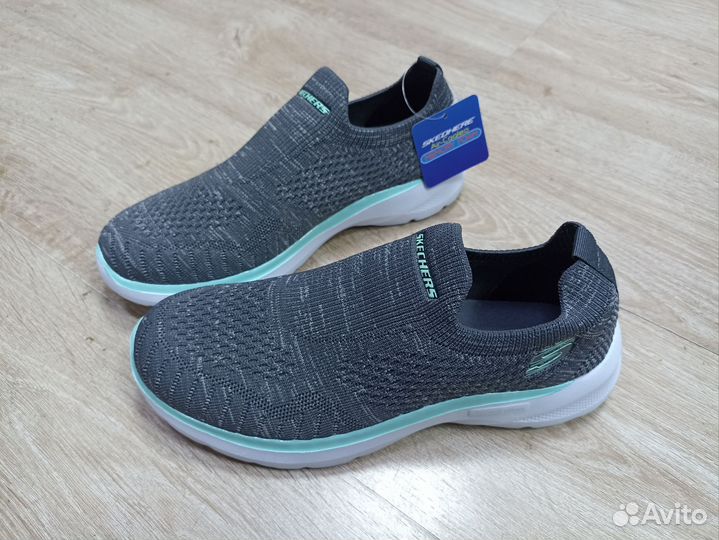 Кроссовки женские skechers