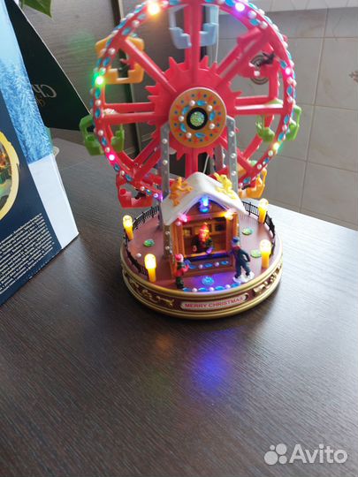 Новогодний карусель