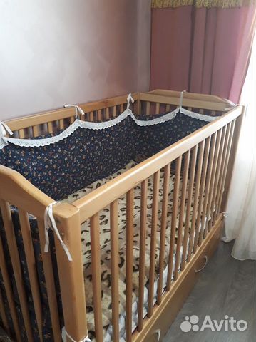 Детская деревянная кроватка