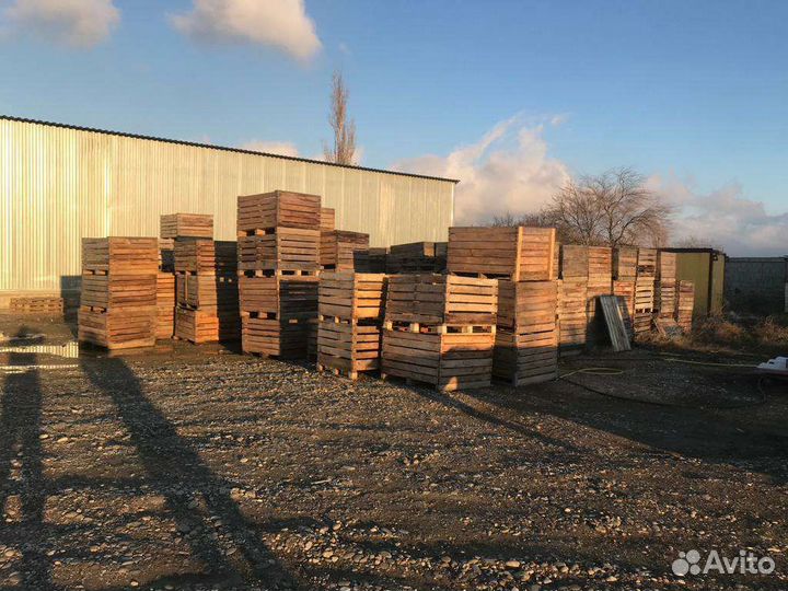 Деревянные ящики, контейнеры для фруктов и овощей