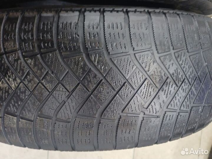 Pirelli Ice Zero FR 205/55 R16 96T