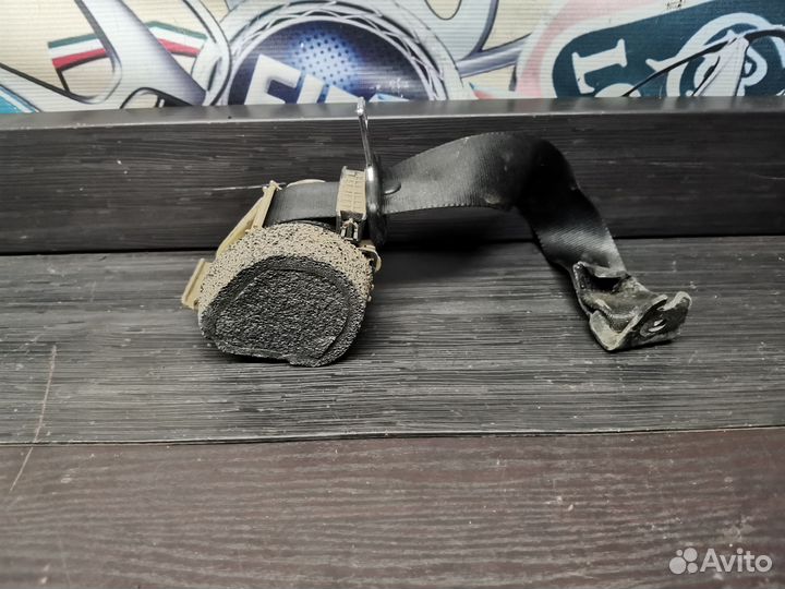 Ремень безопасности задний правый Ford Focus 2