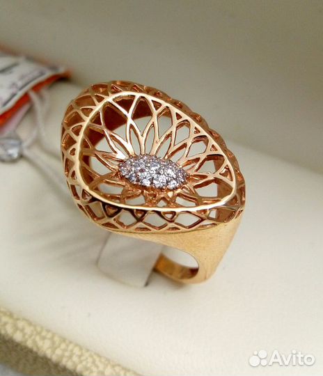 Кольцо / размер 19 / 4,07г / Золото585 / фианиты круглые