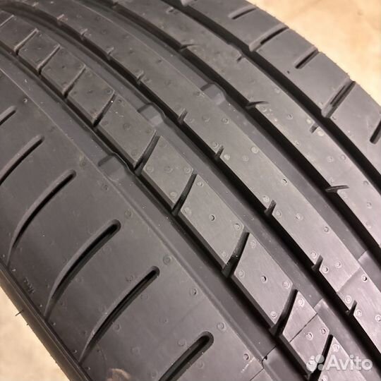 Leao Nova-Force Acro 255/35 R19 96