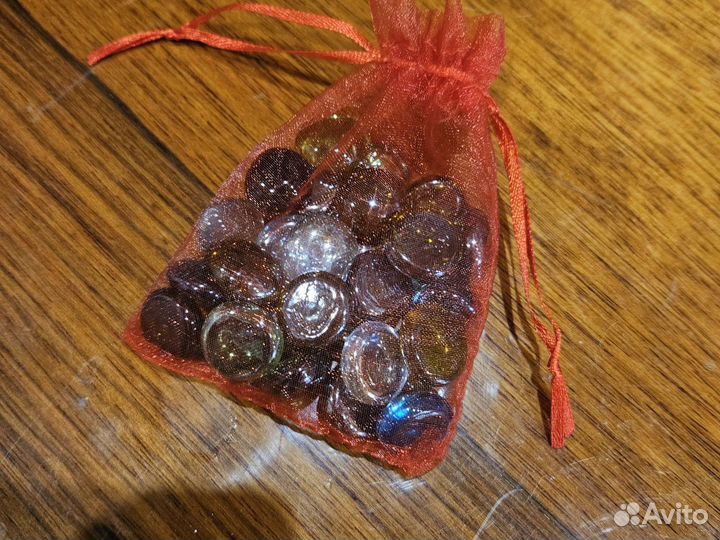 Стеклянные камни