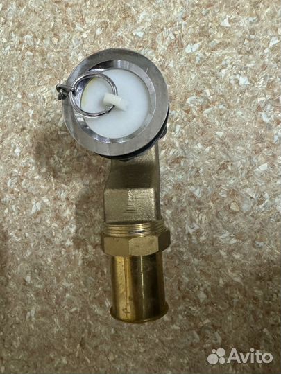 Слив латунный для ванной