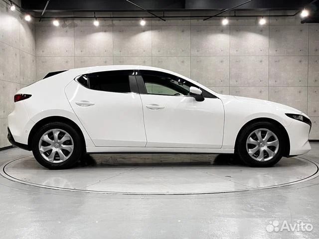 Mazda 3 1.5 AT, 2019, 5 000 км