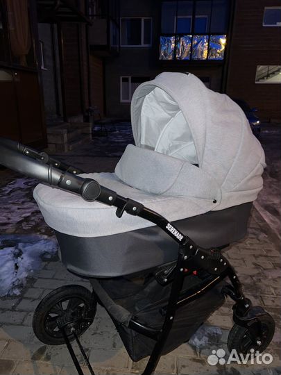 Коляска 2 в 1 Smile Line Serenade