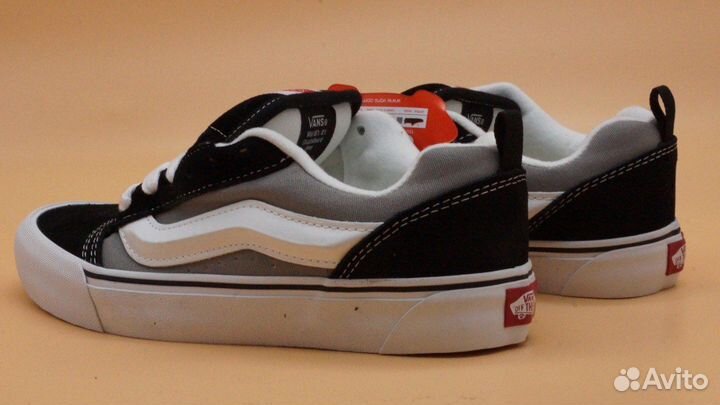 Vans knu skool