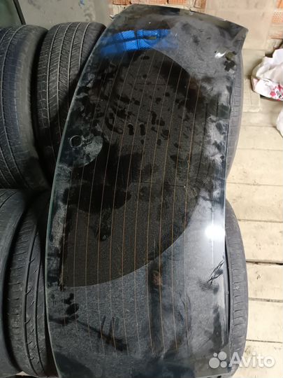 Стекло заднее на Тойота авенсис универсал