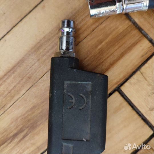 Пистолет для подкачки шин с манометром