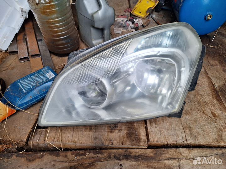 Фара левая на nissan qashqai j10