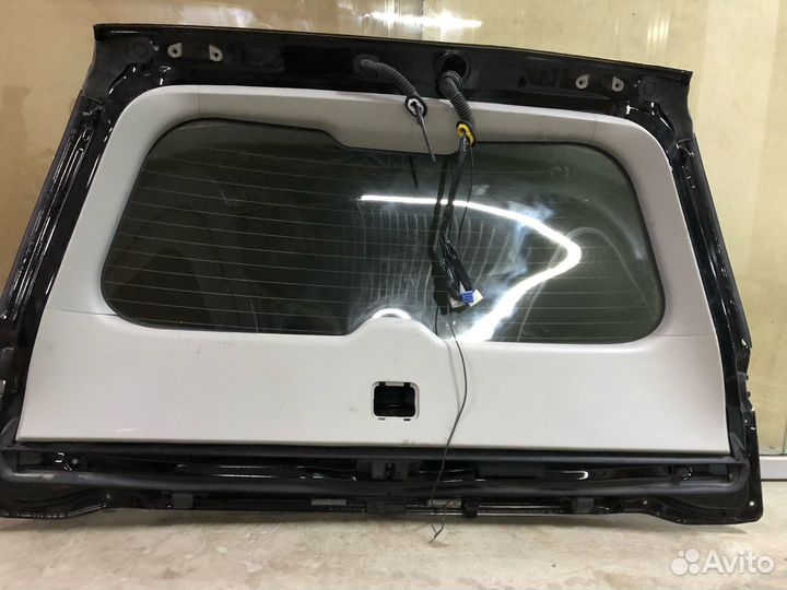 Крышка багажника в сборе Land Cruiser 200 16-21