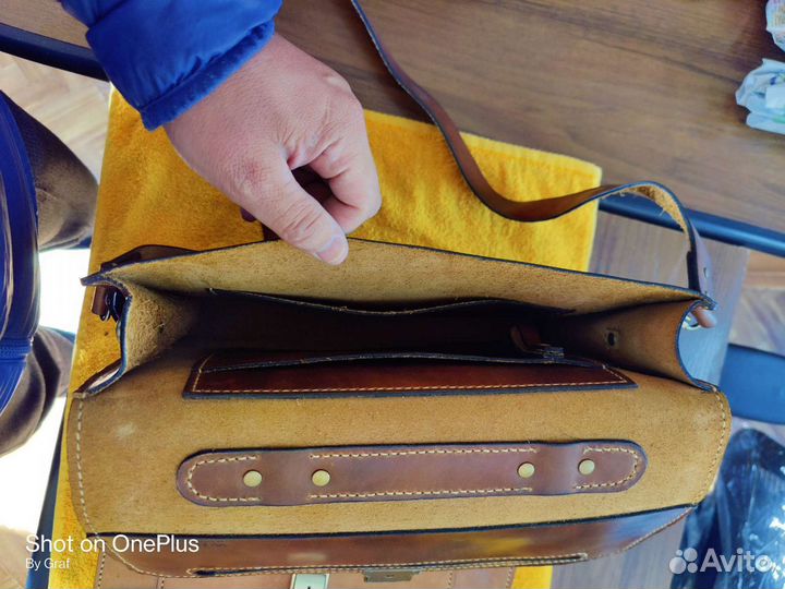 Мужской кожаный портфель