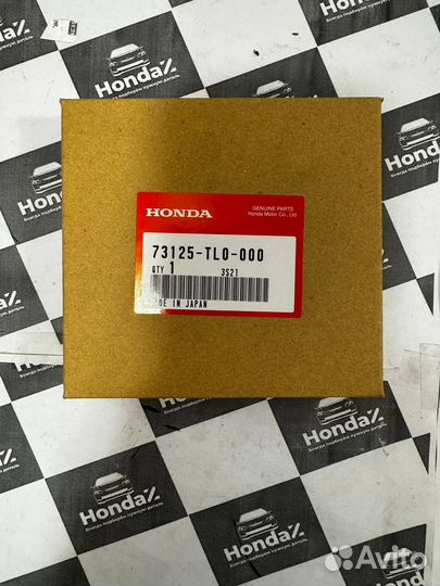 Уплотнитель молдинга лобового стекла Honda Accord