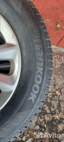 Комплект зимних колес Hankook 215/65/r16