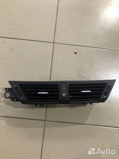 Центральный воздуховод Bmw X1 E84