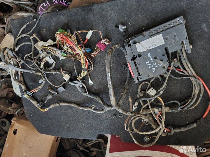 Проводка подкапотная Mercedes-Benz E-Klass W212