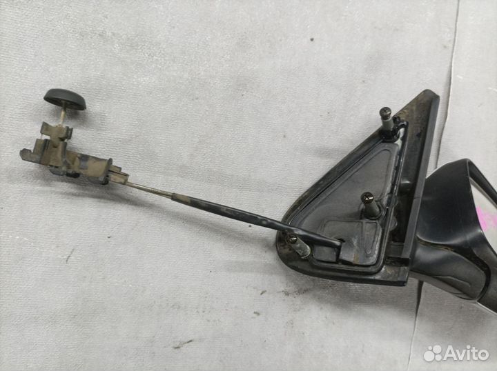 Зеркало правое механич. Volkswagen Golf 3 / Vento