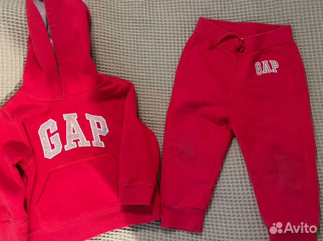 Спортивный костюм GAP красный