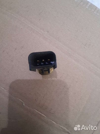 Датчик давления масла Chrysler Mopar