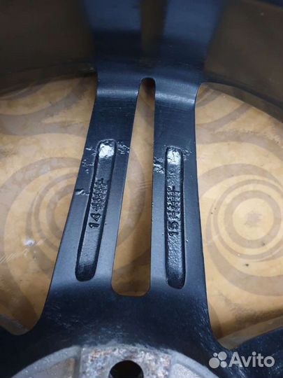 Maxxis NP5 Premitra Ice Nord 225/45 R17