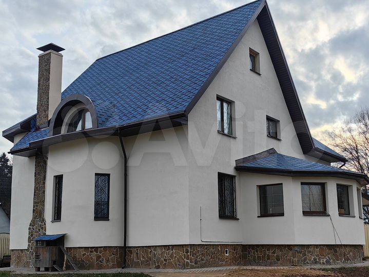 Дом 380 м² на участке 15 сот.