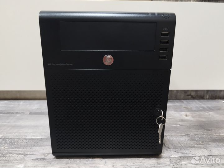 Сервер HP ProLiant MicroServer G7 N54L