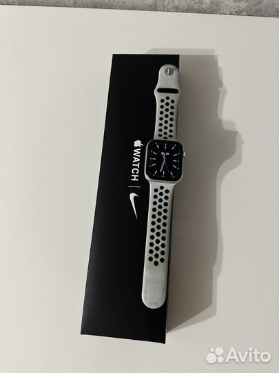 Часы apple watch SE 44 mm nike (оригинал)