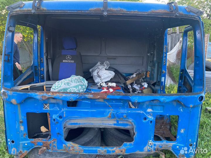 Кабина mercedes atego со спальником