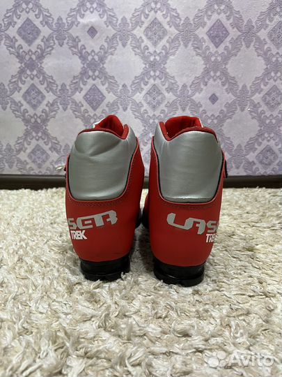 Лыжные ботинки трек 38 размер на липучках