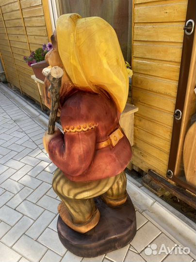 Гономик из дерева резьба по дереву