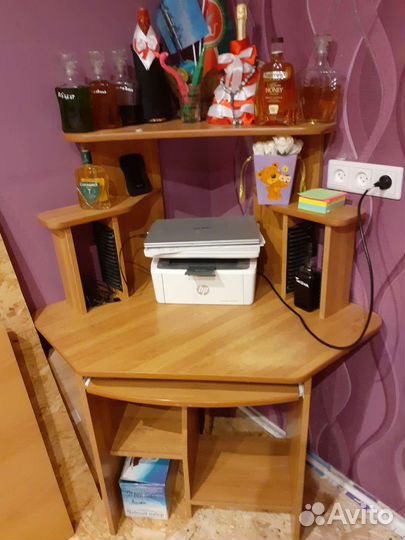 Компьютерный стол угловой