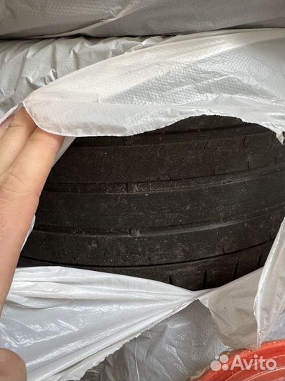 Pirelli P Zero 225/40 R19 и 255/35 R19