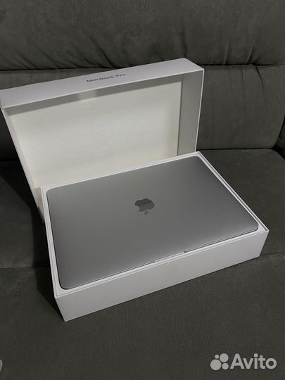 Macbook pro 13 2019 touch bar
