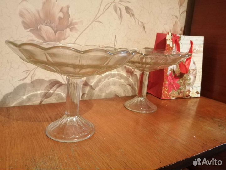 Глиняная посуда, стеклянные тарелки