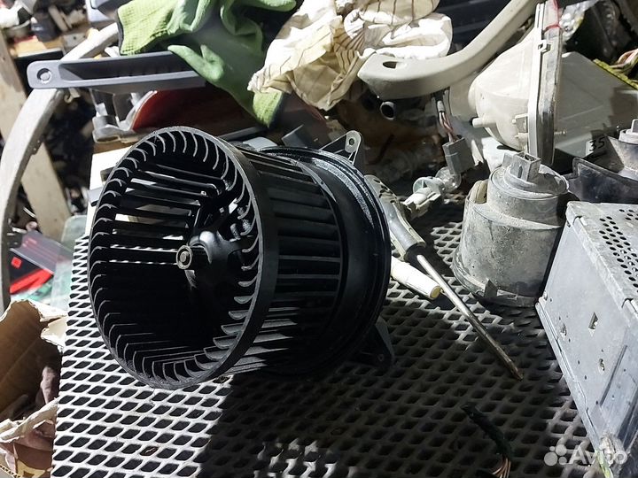 Моторчик печки для Ford Focus 1