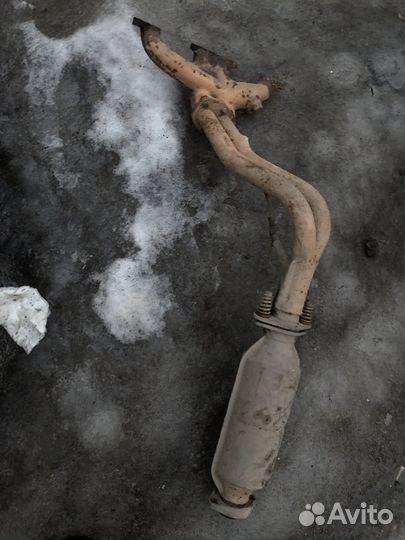 Впускной коллектор ваз 1.6 2114