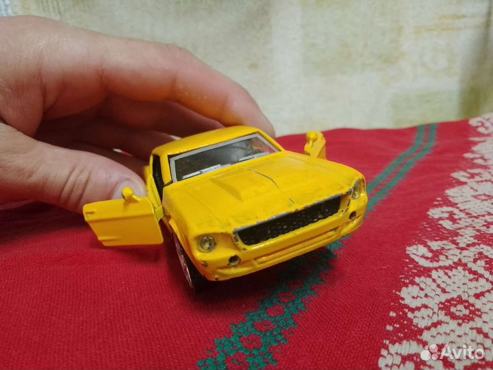 Модель автомобиля ford Mustang